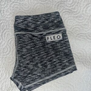 Fleo shorts